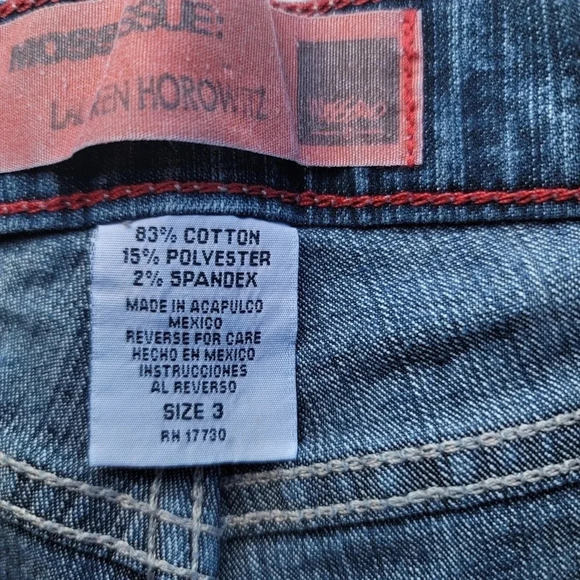 Mossimo Lauren Horowitz Junior's 3 Short Medium Wash Blue Denim Jeans 28x23 - Picture 5 of 9